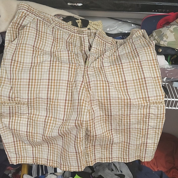 LRG Plaid Shorts - Picture 1 of 8